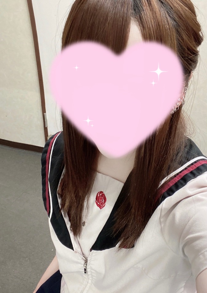 髪がボンバーw直しますwww